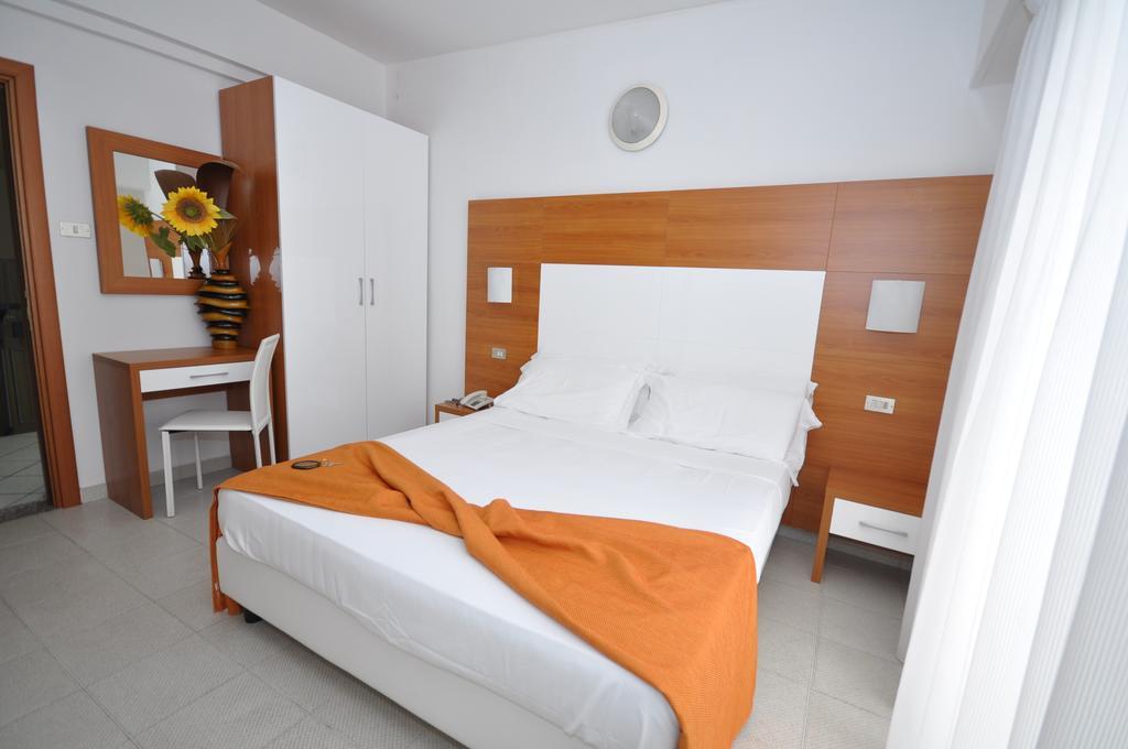 Hotel Adriatic&Beauty Rimini Zimmer foto