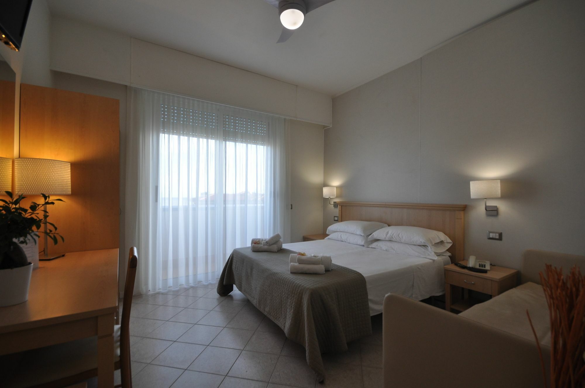 Hotel Adriatic&Beauty Rimini Exterior foto